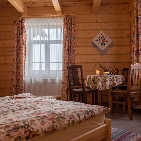 Miodowa Kolonia Bed & Breakfast Białowieża Екстериор снимка