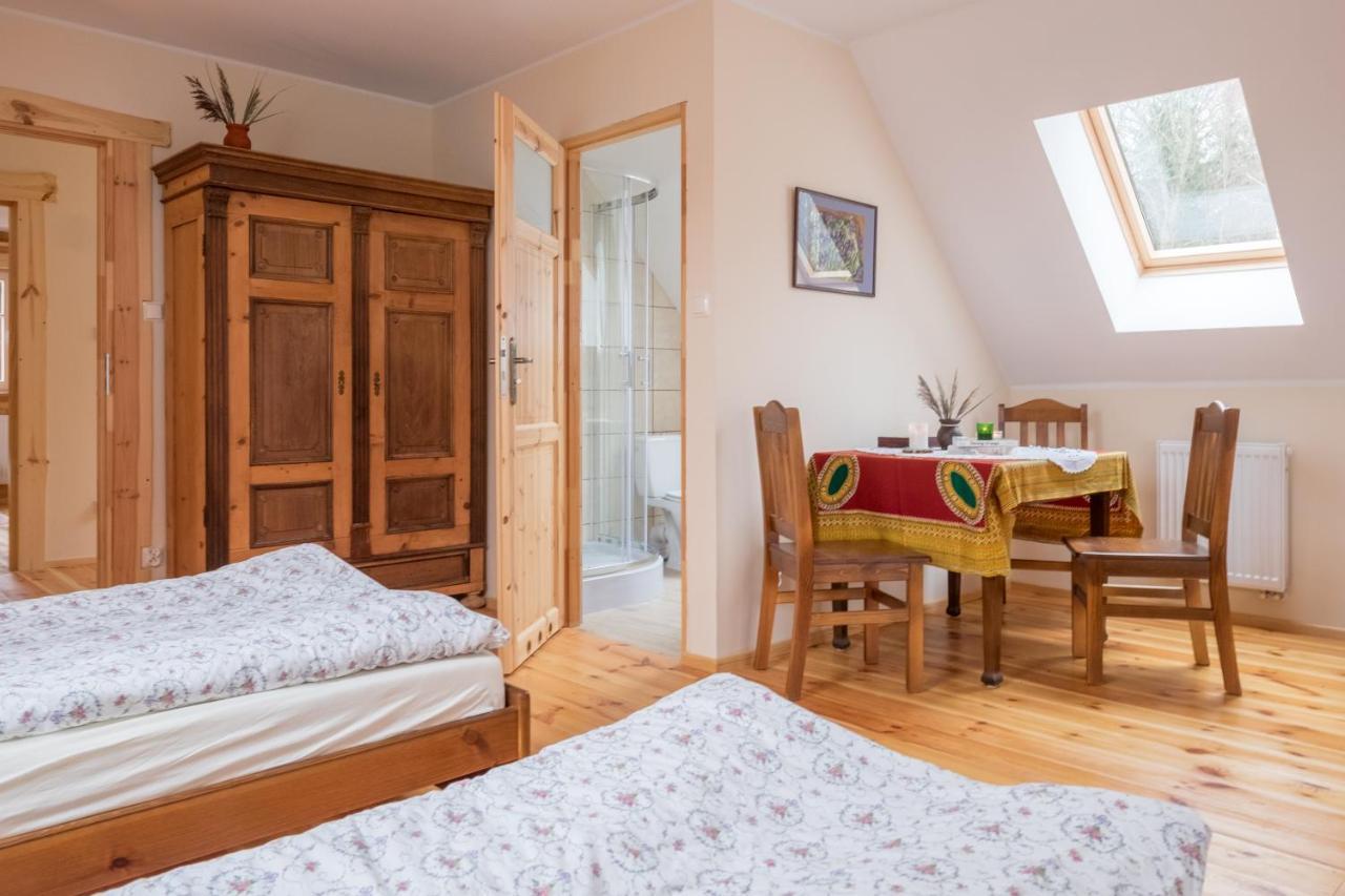 Miodowa Kolonia Bed & Breakfast Białowieża Екстериор снимка