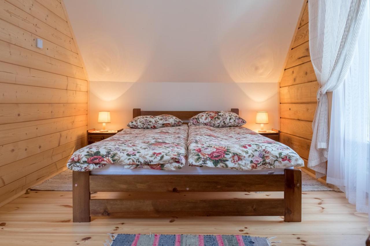 Miodowa Kolonia Bed & Breakfast Białowieża Екстериор снимка