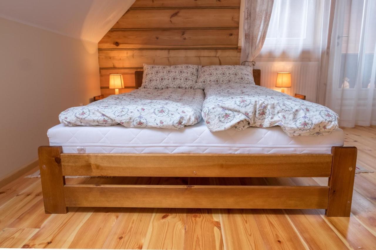 Miodowa Kolonia Bed & Breakfast Białowieża Екстериор снимка